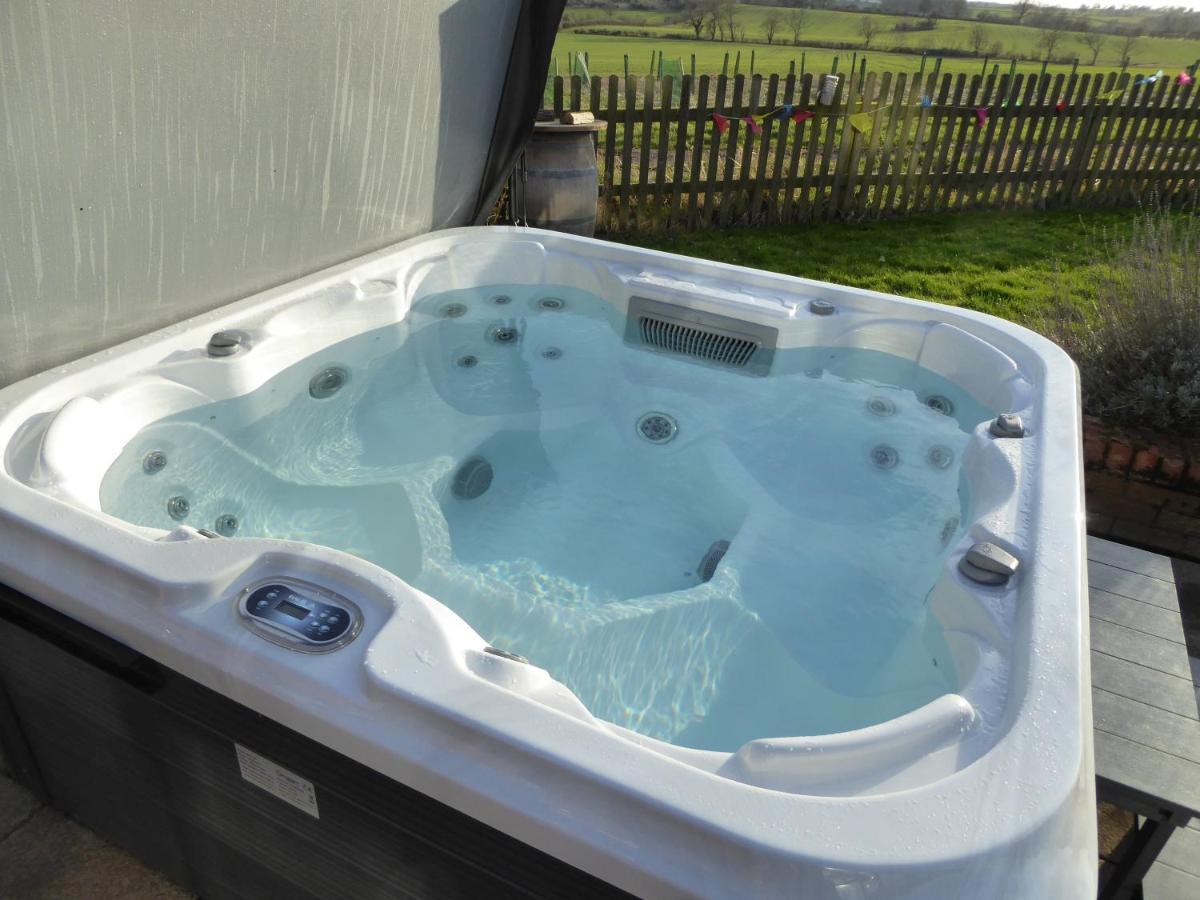 South View Country House Sleeps 12 - Hot Tub - Views Henley-in-Arden Dış mekan fotoğraf