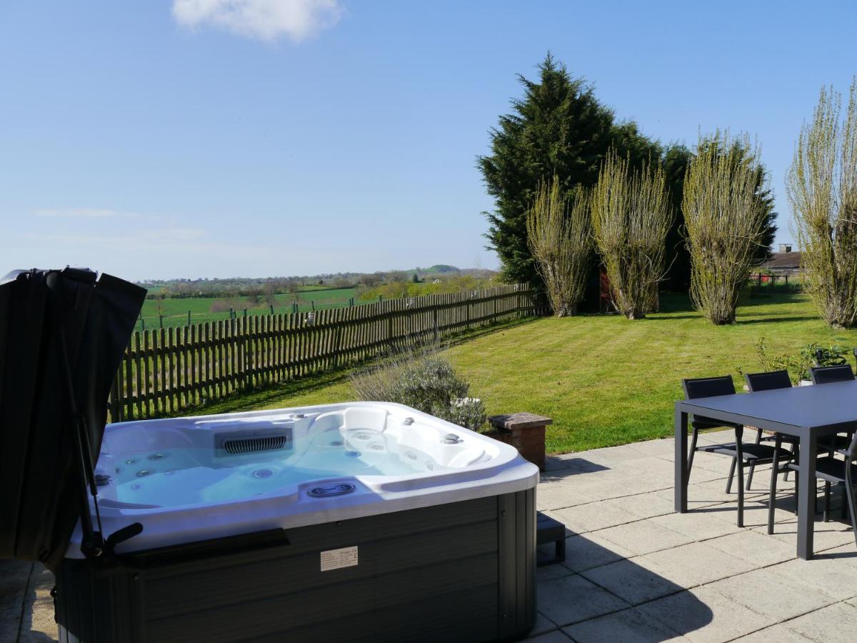 South View Country House Sleeps 12 - Hot Tub - Views Henley-in-Arden Dış mekan fotoğraf